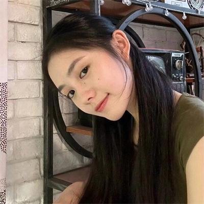 小资女孩向前冲