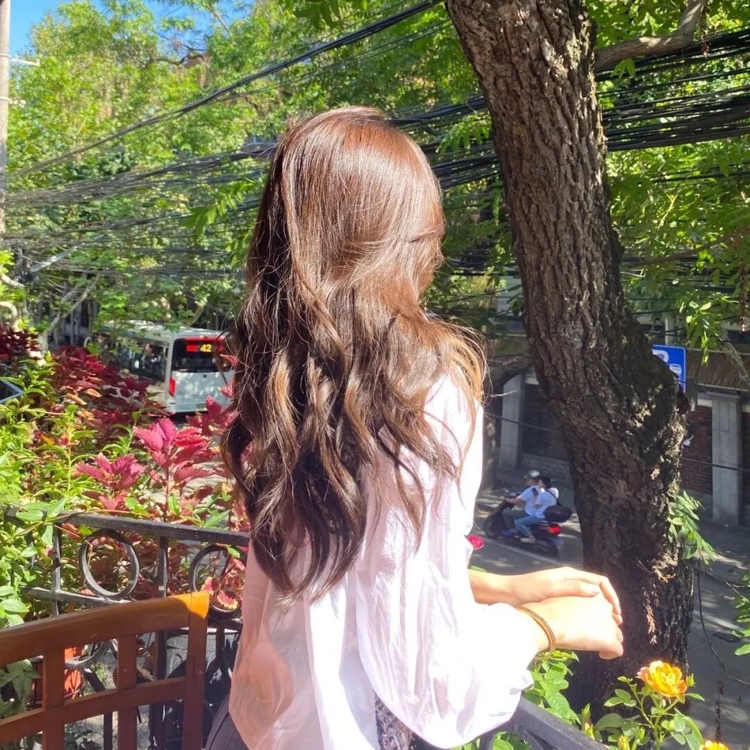谁杀了她